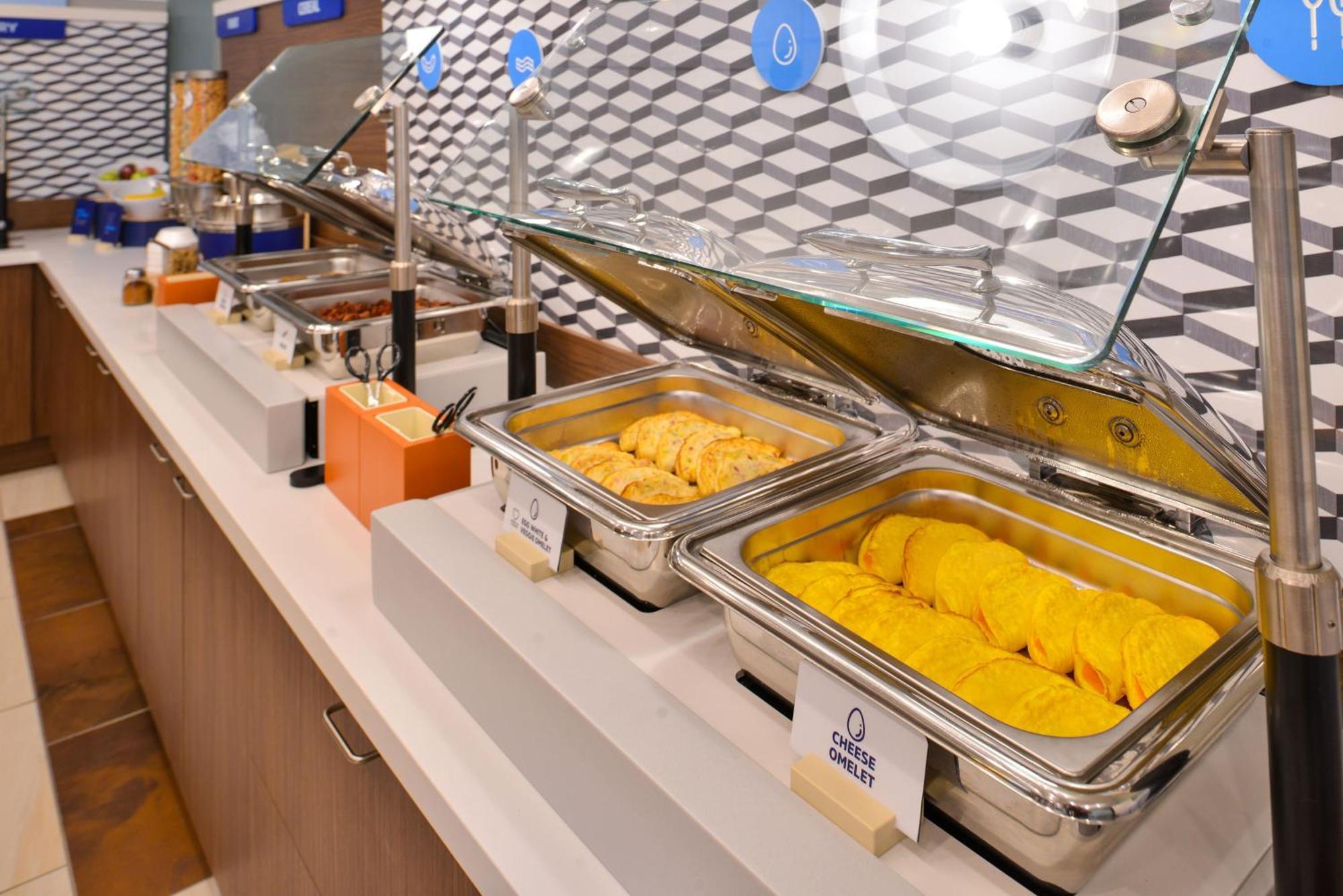 Holiday Inn Express - Cincinnati North - Monroe By Ihg Bagian luar foto